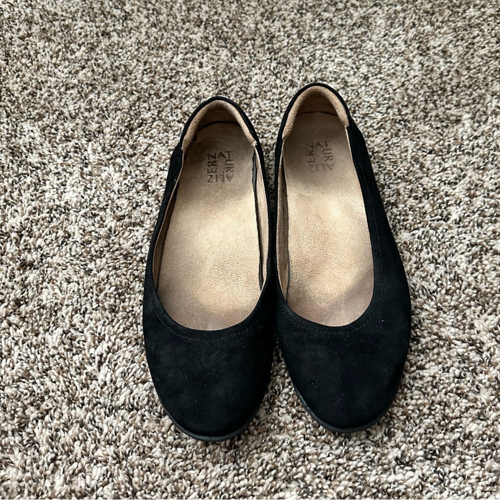 Naturalizer Flats